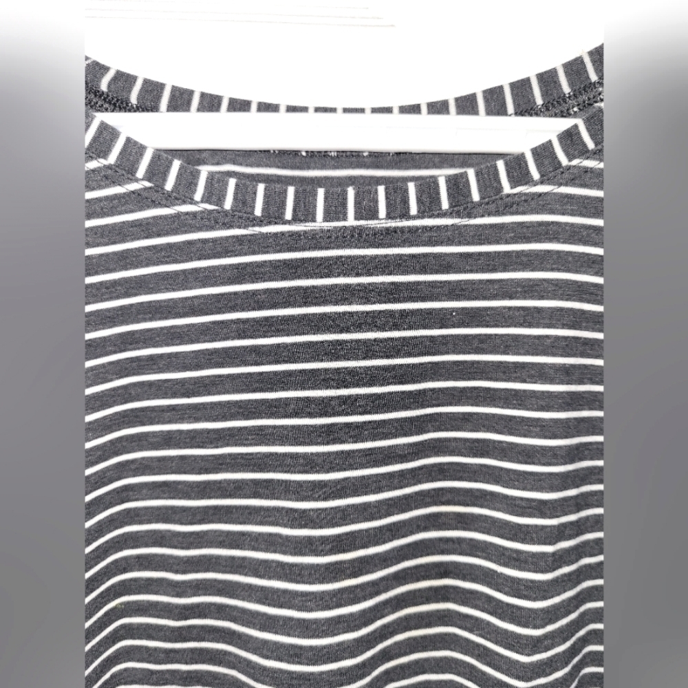 Lululemon womens long sleeve shirt - Picture 3 of 3